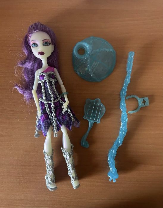 Monster high  кукла