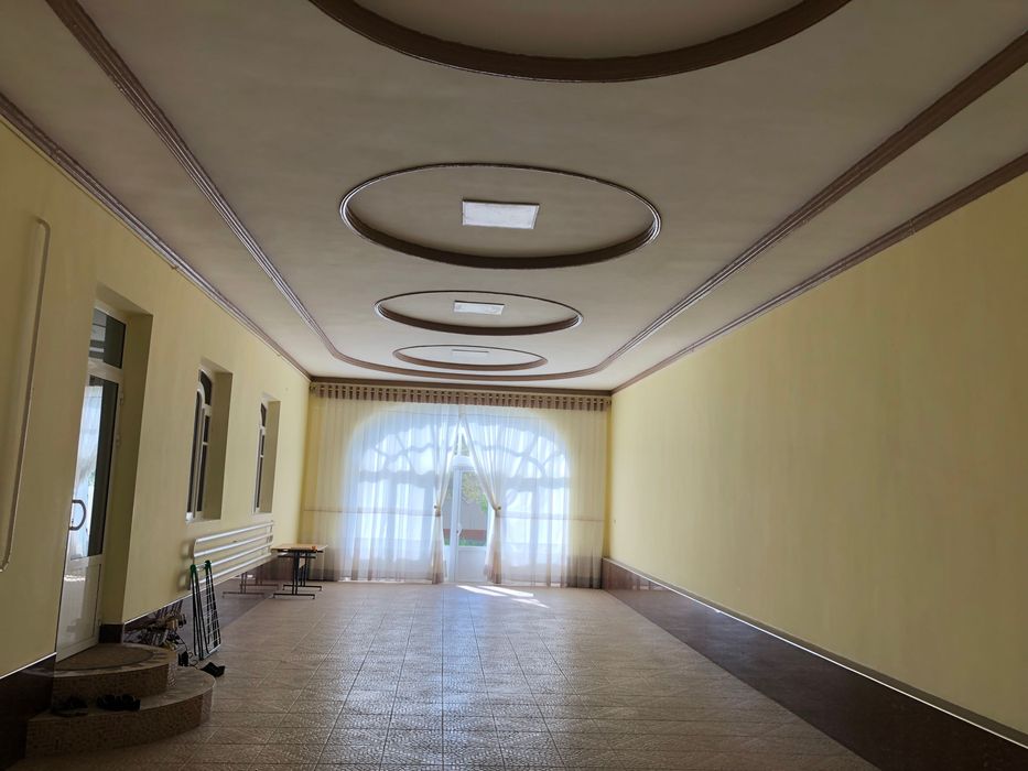 Yangi hovli sotiladi