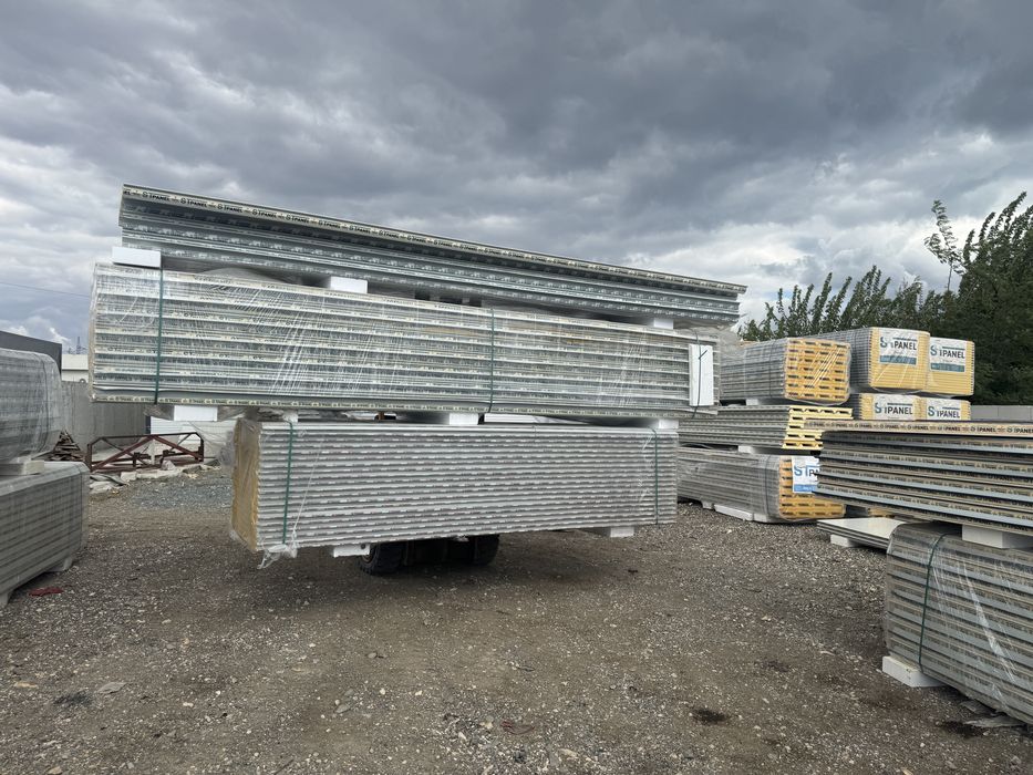 Panou Sandwich 4 cm Hala Metalică / Garaj