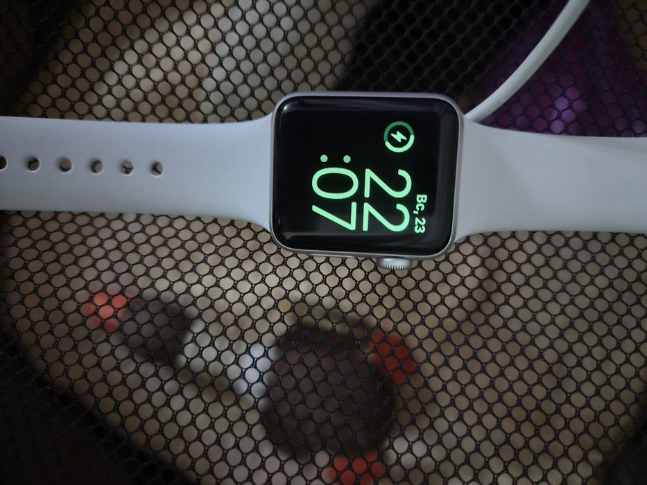 Продам apple watch 3