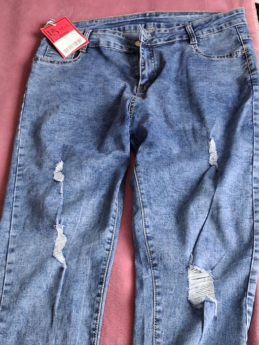 Джинсы новые,размер 50-52