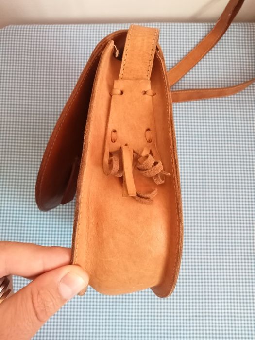 Geanta,gentuță,poșetă veche din piele ,din perioada RSR,de colectie