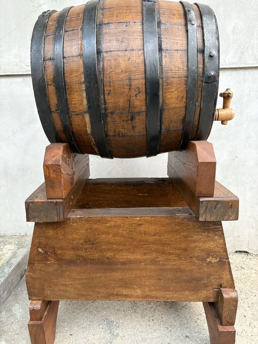 Butoiaş pentru păstrare de tuică