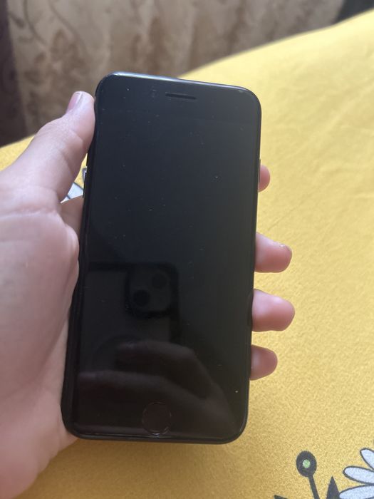 iPhone SE 3 (2022) A15 Bionic deblocat iCloud si SIM