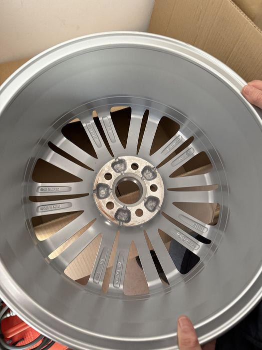 Jante 17" 5 x 112mm Volkswagen noi in cutie