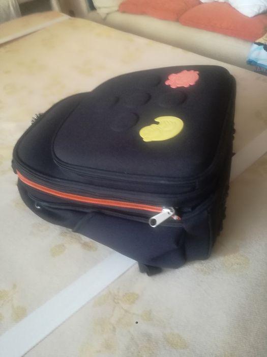 Vând rucsac doi în unu