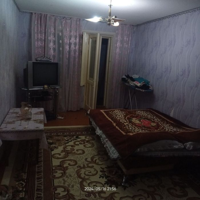 2- хонали , 1 кават квартира сотилади, шодлик куч кафолат маг йонида