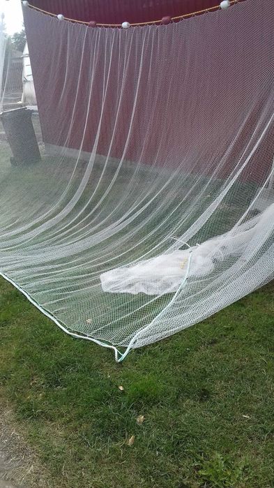 Plasa pescuit  năvod. voloc