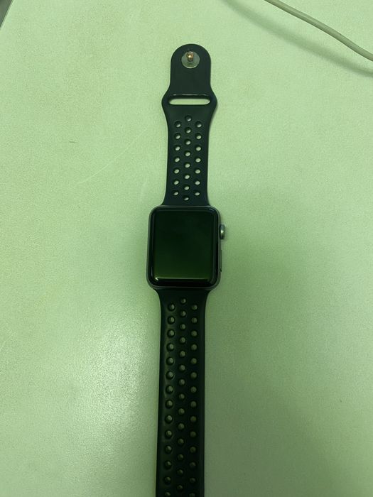 Продам Apple Watch 3 серии