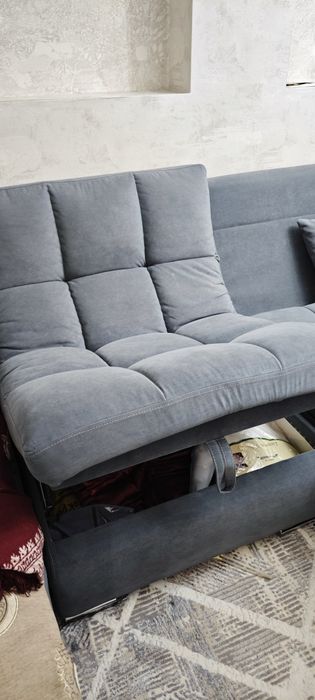 Продам мягкий уголок-диван