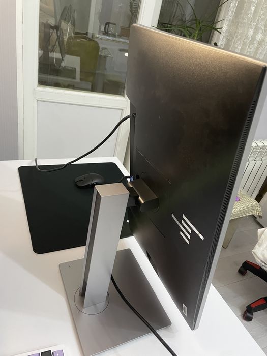 Монитор HP EliteDisplay E243