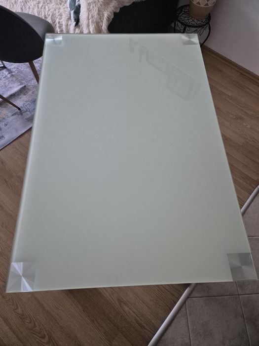 Маса  за всекидневна стая