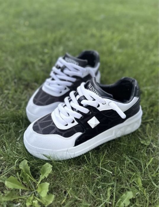 Valentino (nu balenciaga nu off white nu gucci)