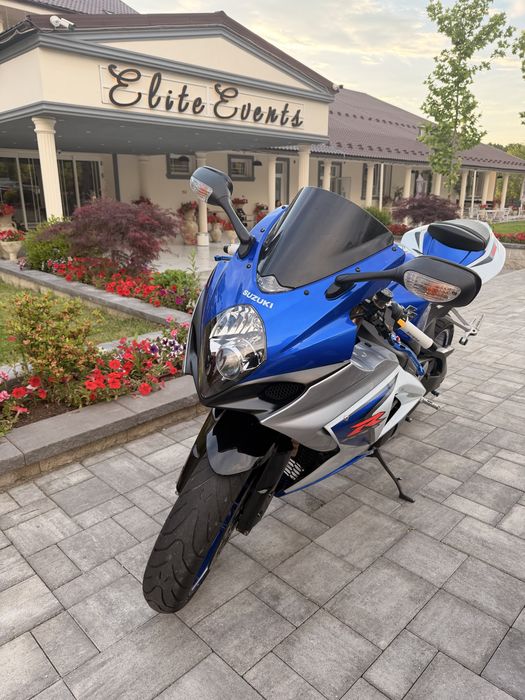 Suzuki GSXR 1000 k7