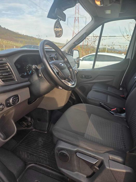 Ford Transit 8+1, 2023.