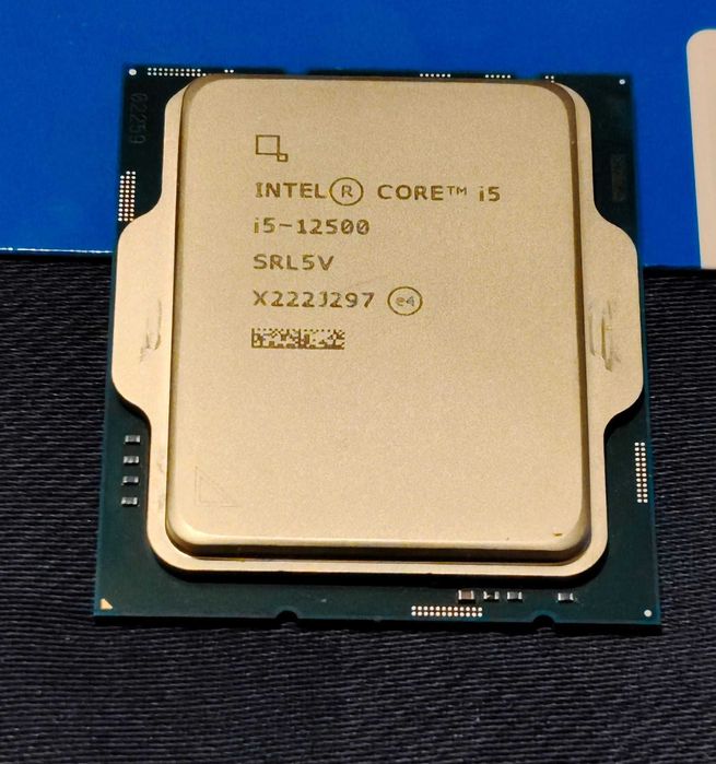 Kit Procesor i5 12500 + Memorie DDR5 16Gb 5600 ( 32Gb ) Crucial