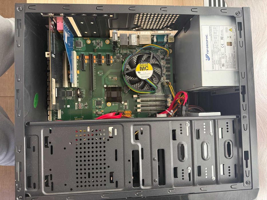 OFETRTA Beckhoff CB1061 Desktop PC / Gaming