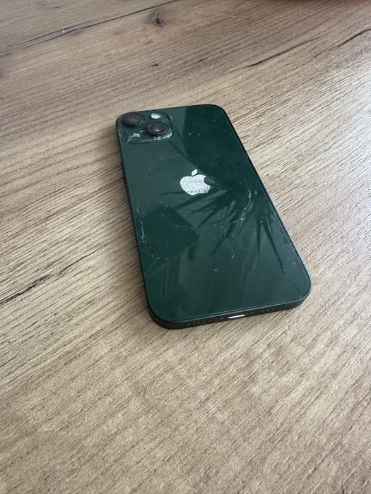 Iphone 13 green.