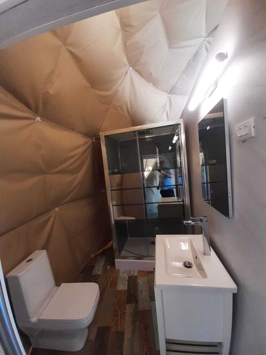 Igloo glamping premium 30 mp,crem,izolatie aluminiu,geam sticla