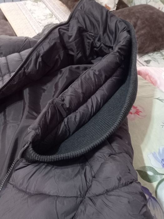 Фирменный   тёплый  пуховик