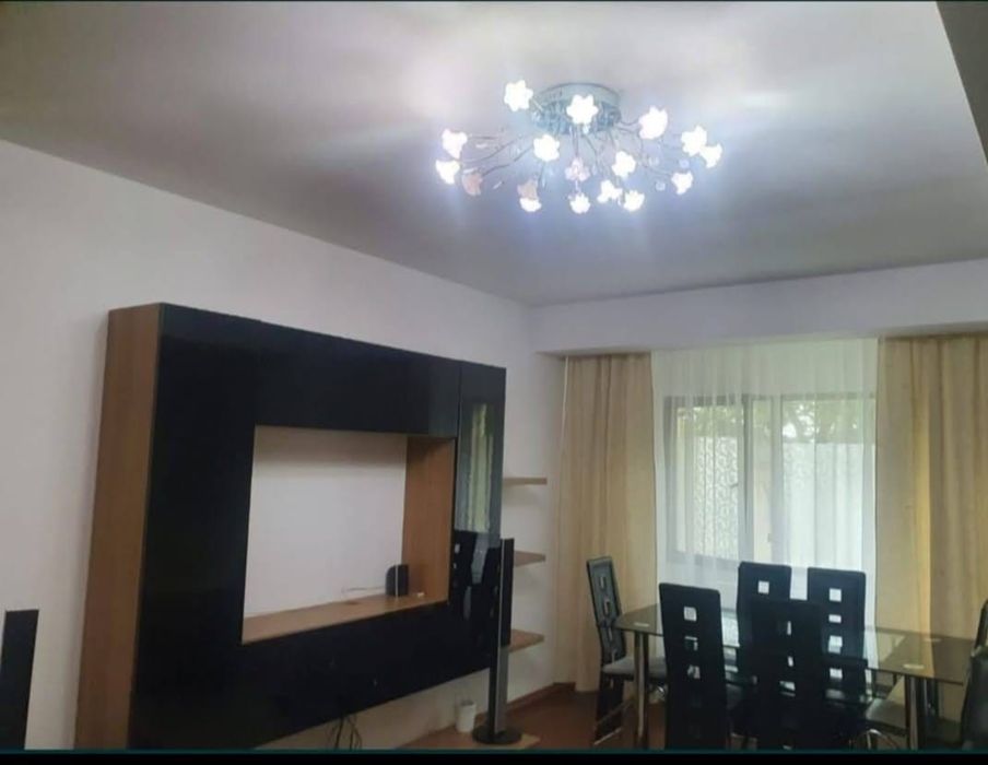 Închiriez apartament  2 camere