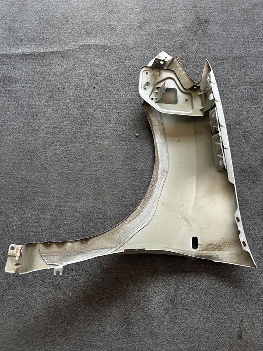 Aripa fata dreapta dacia logan2/sandero2 (2013-2020)-cu defect