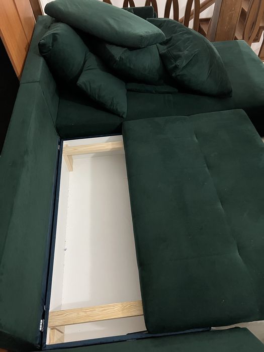 Canapea extensibila cu perne