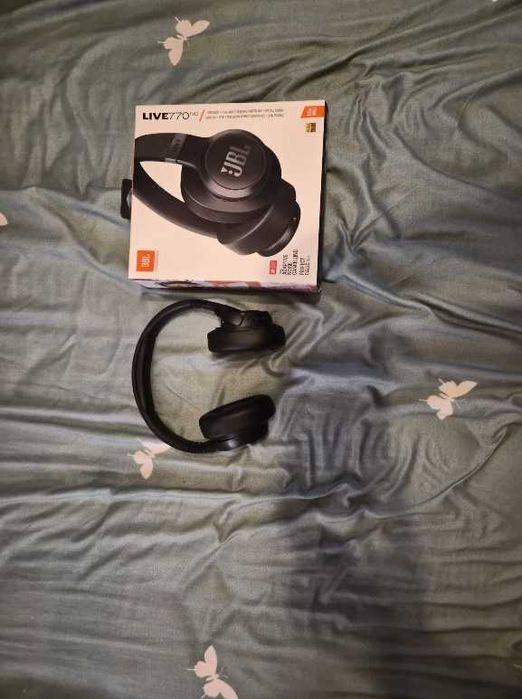 JBL Tune 760NC Casti Wireless (Includ si fir)