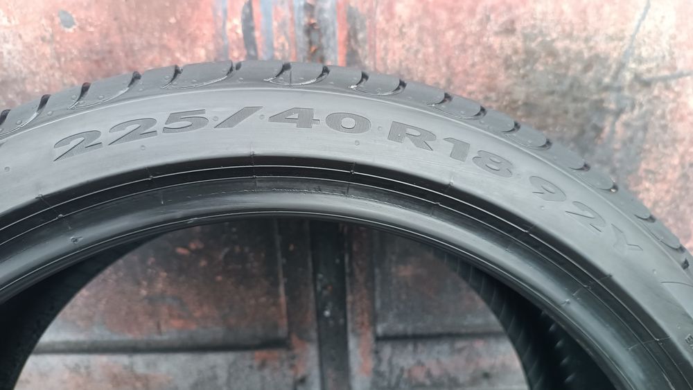 225/40/18 Pirelli Дот 1725