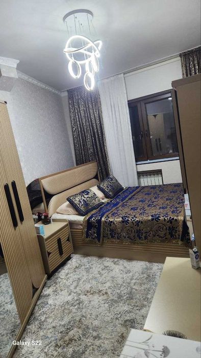 Uy sotiladi 3 xonali 4 xona qilingan