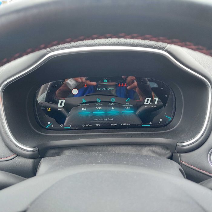 MG HS model 2024  aflat în garanție oficială 7 ani / 150.000 km.