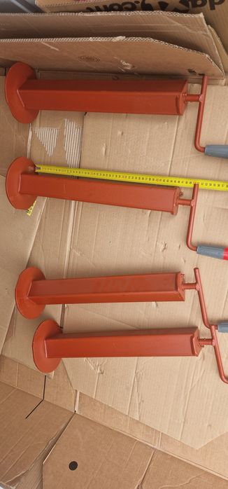 Picior sprijin remorca agricola 2.5 tone  pret 285 lei se poate trimit