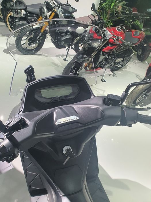 Scuter Kymco Sky Town 125cc