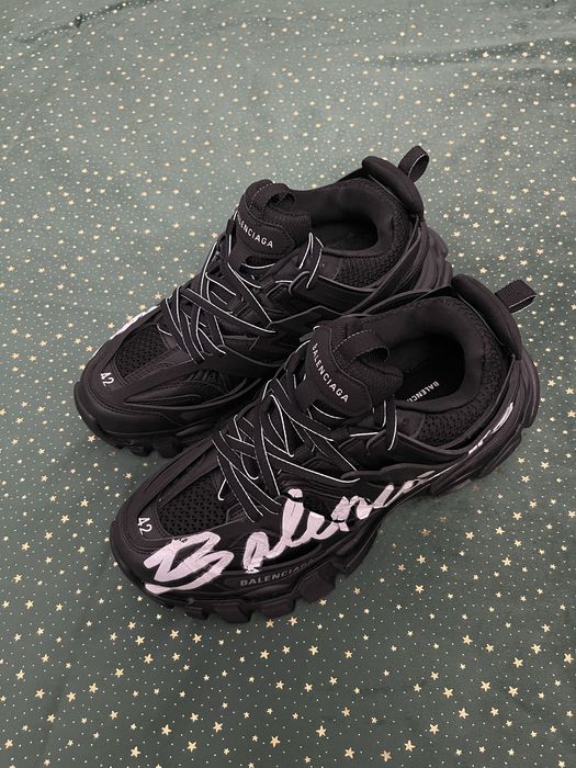 Balenciaga Track Signature