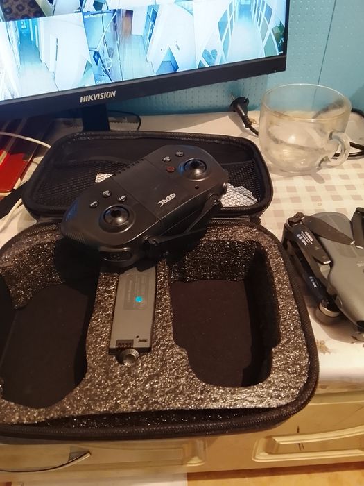 Продаю дрон комплекте