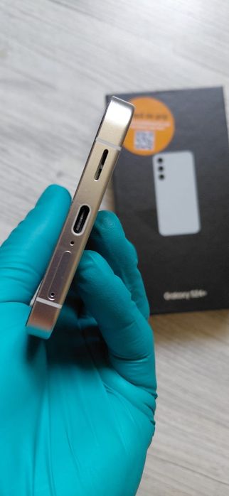 Samsung s24 plus grey