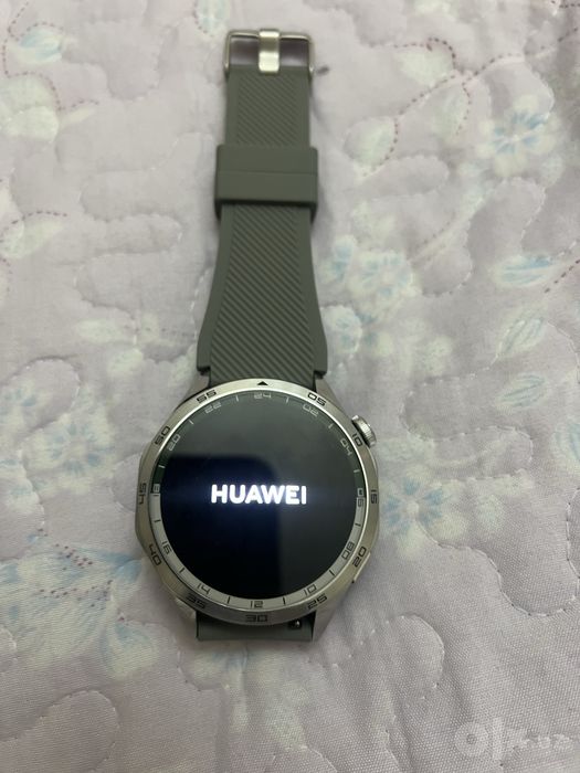 Huawei gt4 smart watch