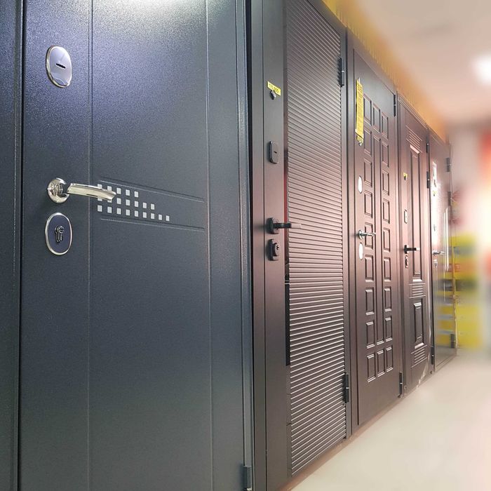 входная дверь новая