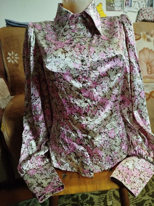 Женская одежда в отличном состоянии