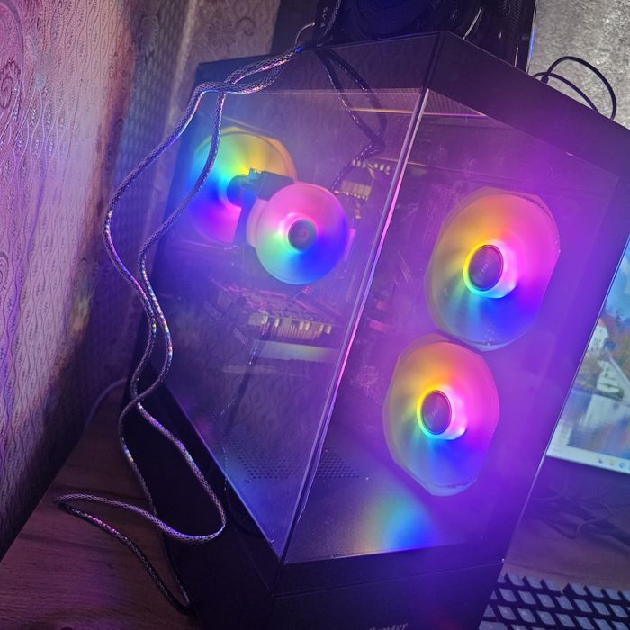 Игровой компьютер комплектом