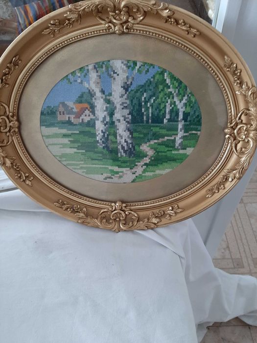 Ушити гоблени в рамки