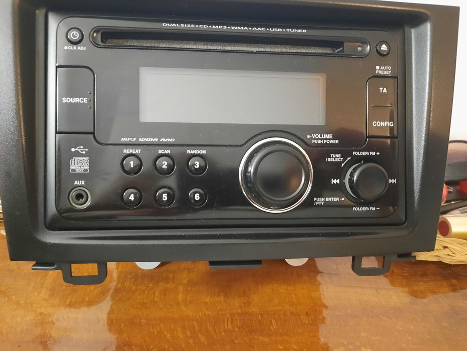 Radio Kenwood cu aux și usb