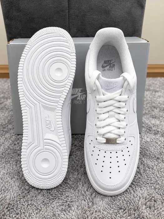 Nike Air Force 1 White