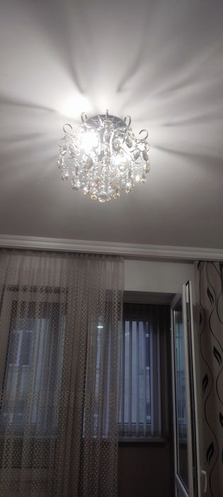 Продам красивые люстры