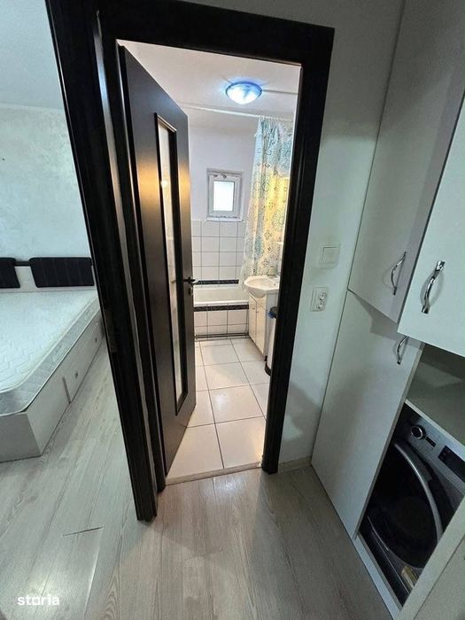 De inchiriat apartament cu 2 camere, etaj 3, balcon, 1250lei/luna