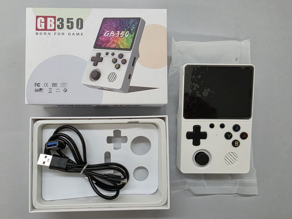Преносима Ретро Конзола NOBES GB350 – 3.5" IPS Екран, 64GB и 21000+ Иг