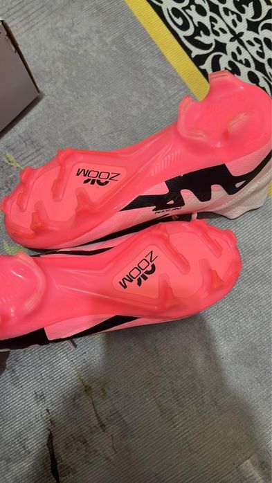 Продам Бутсы Срочно!!!