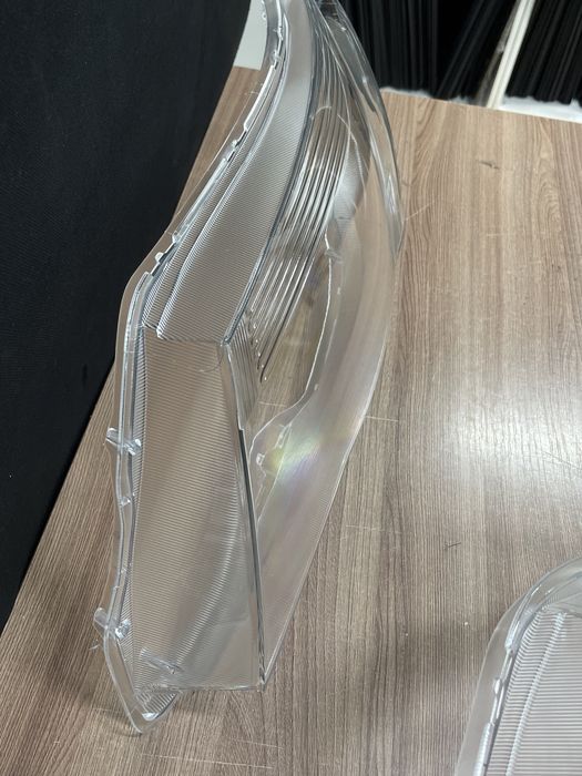 Стекла Фары Subaru Forester