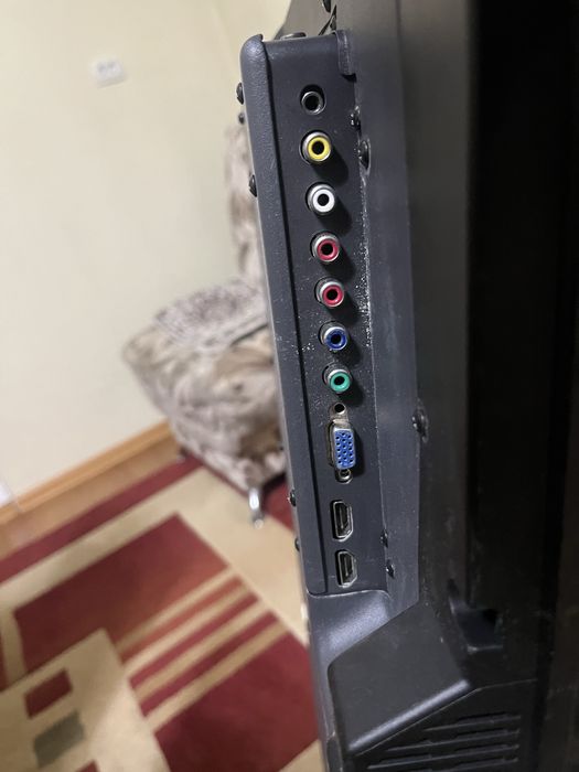 Продам телевизор 30000