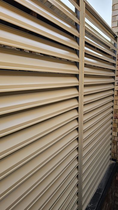 Забор-жалюзи из металла от завода | Без посредников